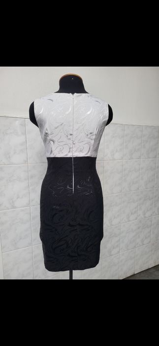 Костюм - жіноча сукня та піджак на подкладці