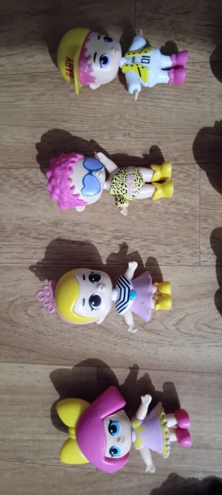 Bonecas LOL + Acessórios