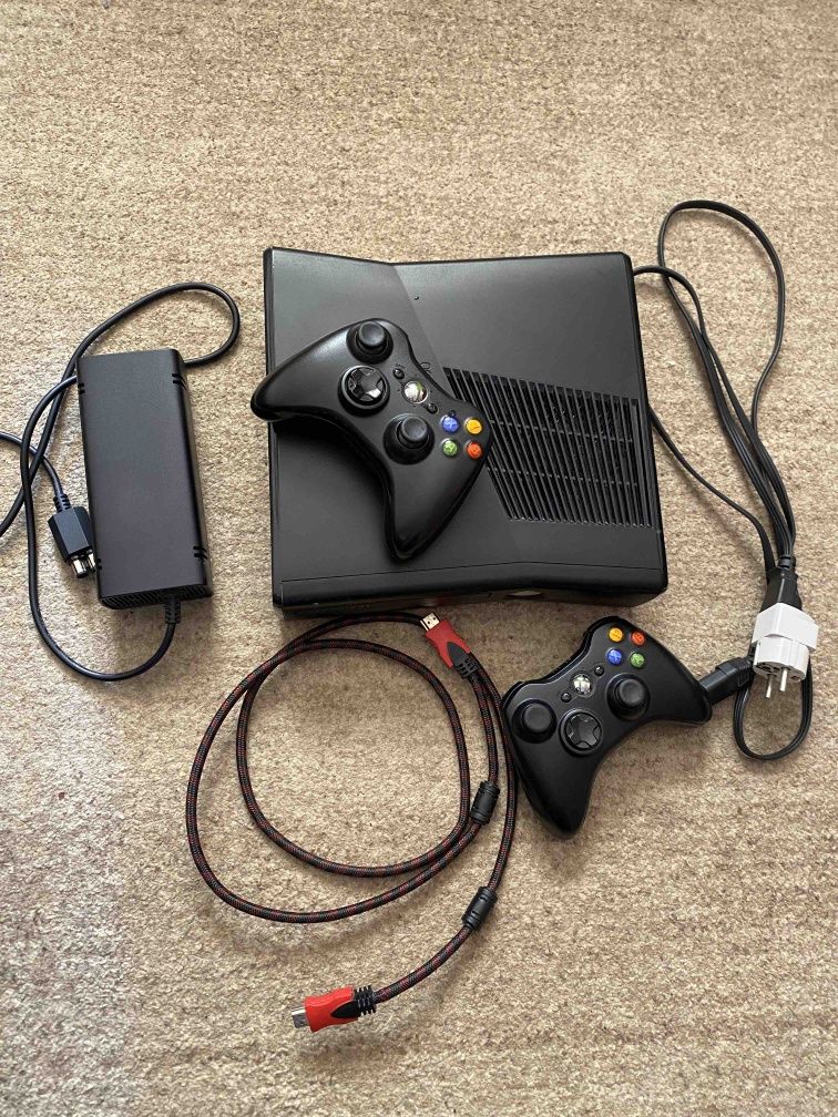 XBOX 360 ігрова приставка