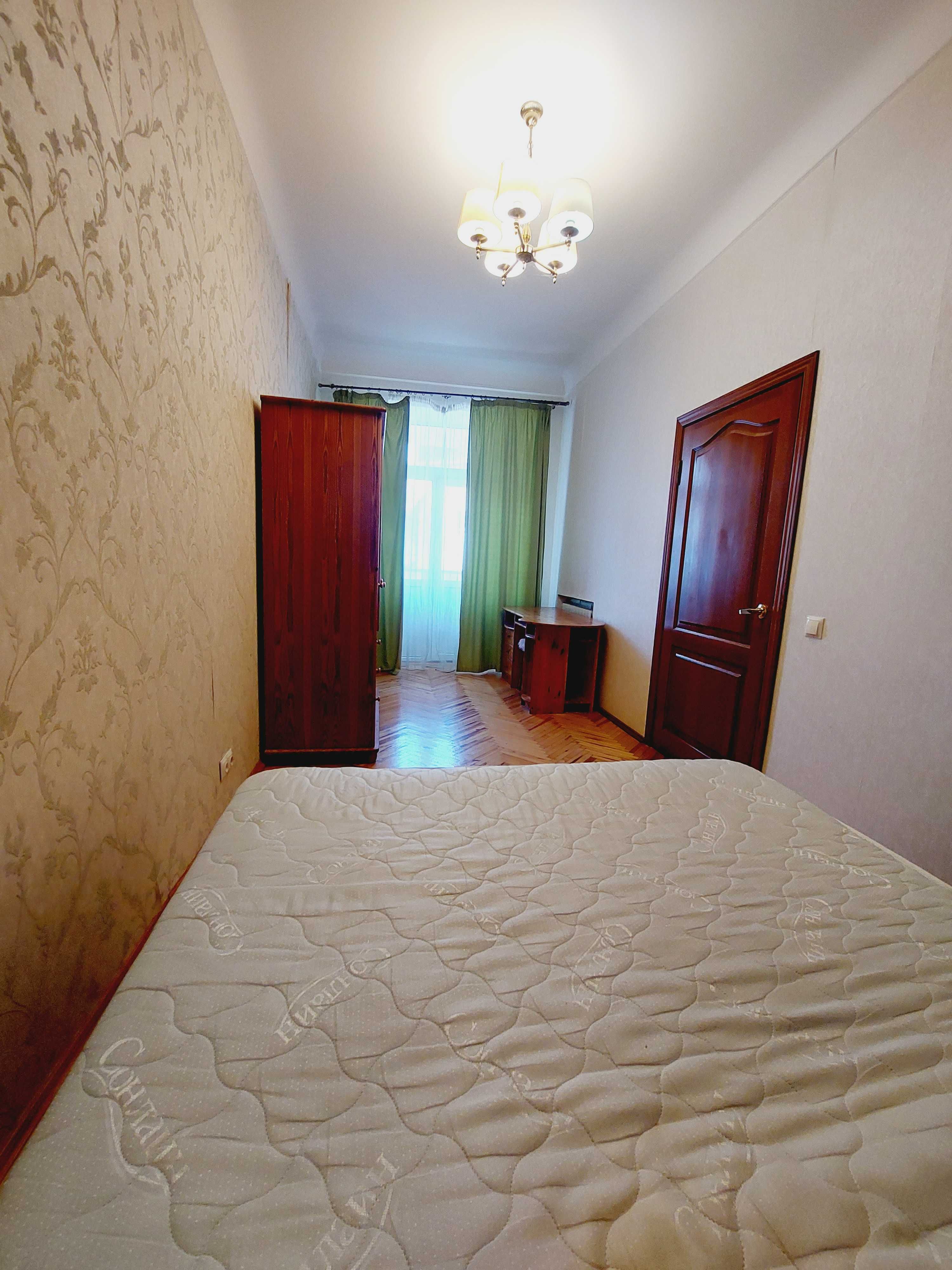 Сдам 2 комн.квартиру в самом ЦЕНТРЕ Киева, ул.Софиевская 4, метро-1мин