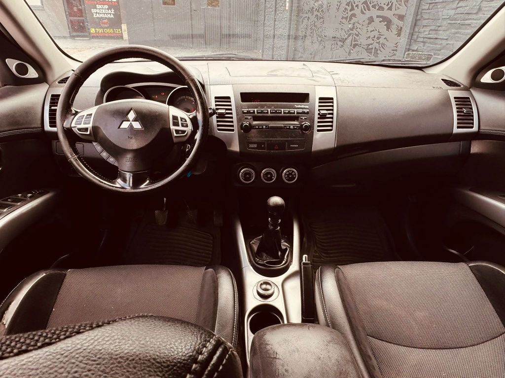 Mitsubishi Outlander 2008r 7-Osobowy 4x4 w bdb stanie ! Doinwestowany