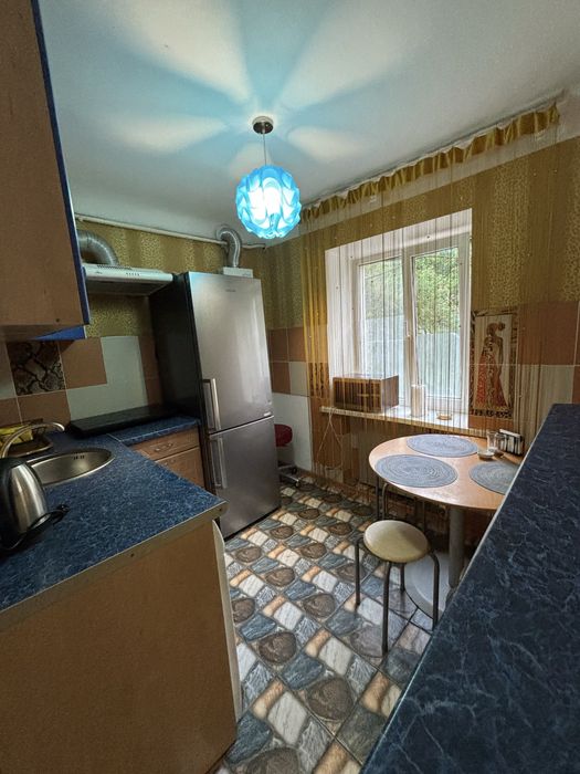 Почасово ,посуточно 2-к в центре