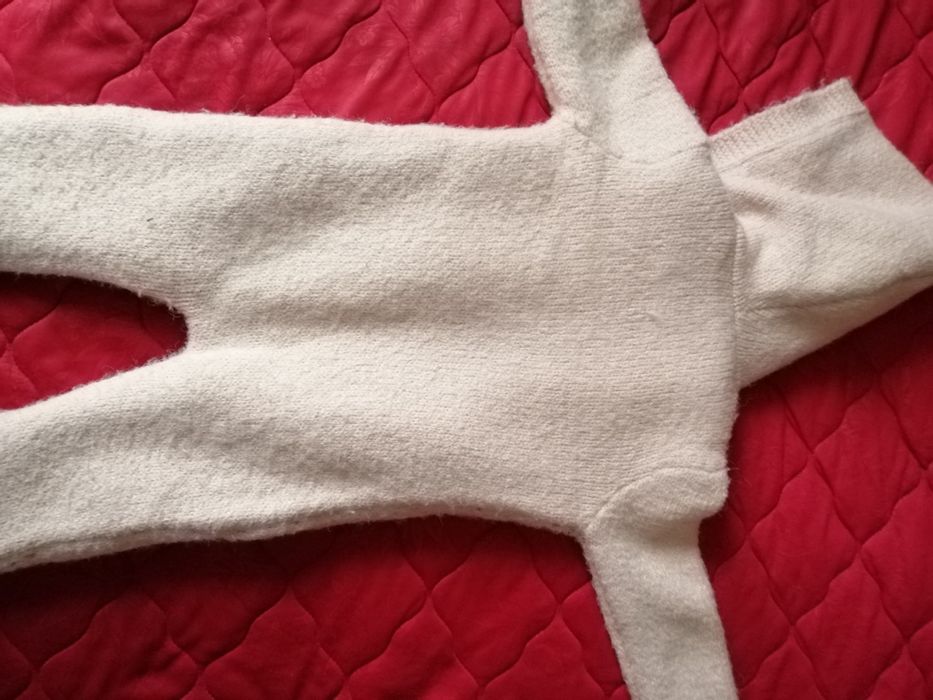 Вязаный демикомбинезон для девочки