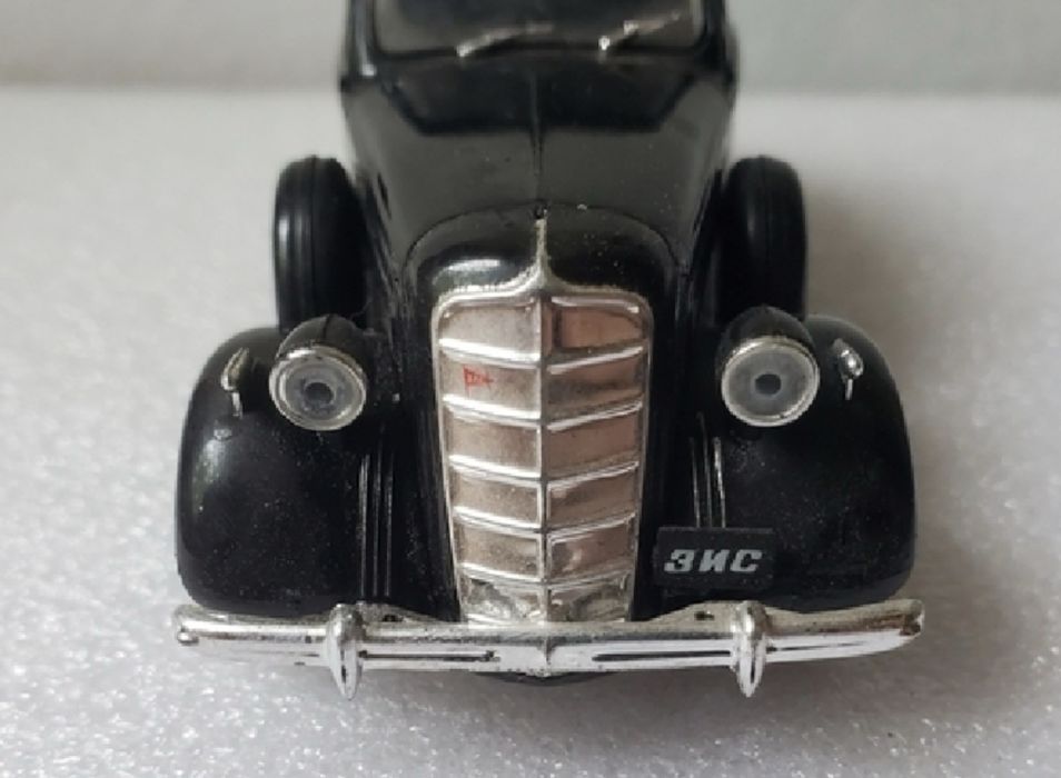 Машинка колекційна модель 1:43 Зис 101 , ЗИС 110