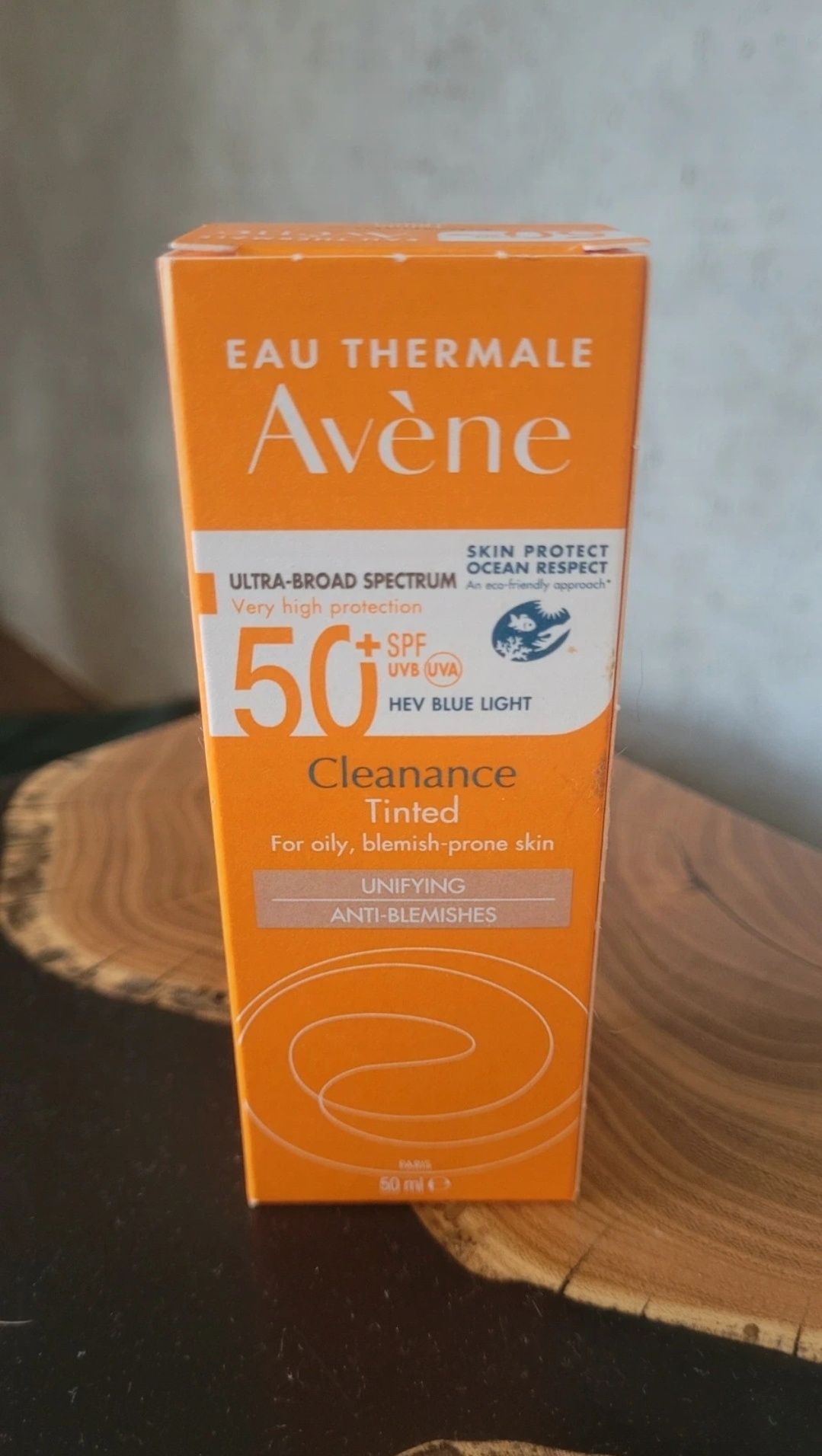 Cleanance krem spf 50+ z kolorem