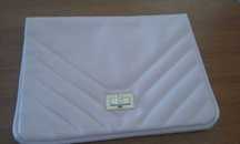 Clutch rosa claro quase nova