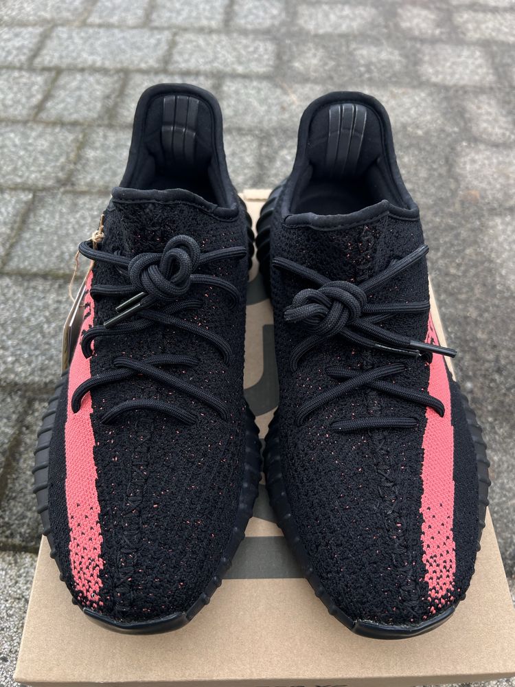 Adidas Yeezy Boost 350 V2 Core Black Red Stripe sneakersy czarne 44