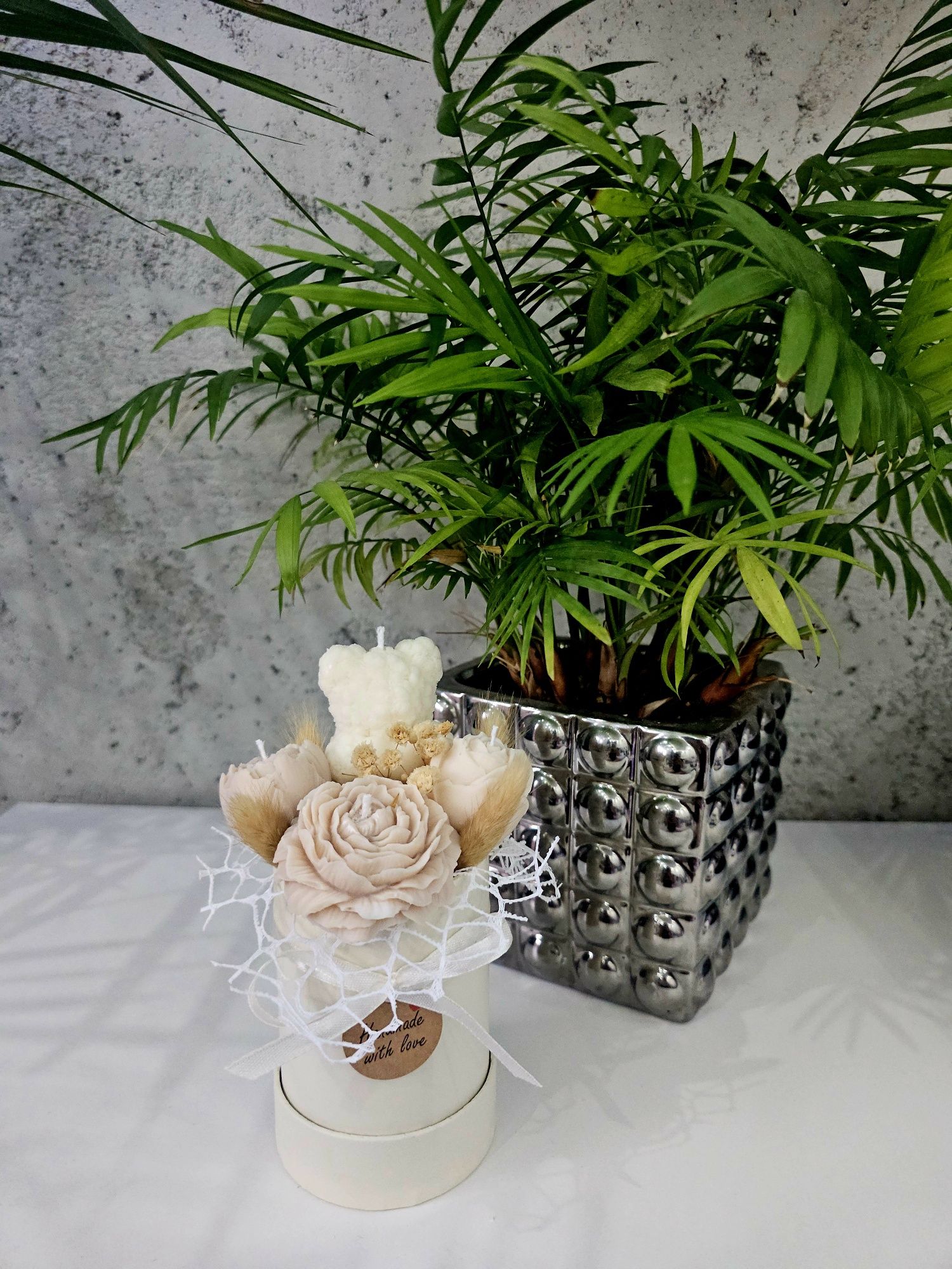 Flowerbox ze świec sojowych. Podziękowanie prezent na dzień babci
