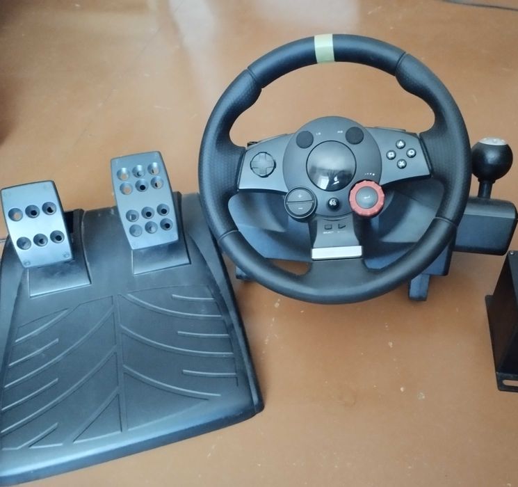 logitech driving force gt900° в ідеальному стані