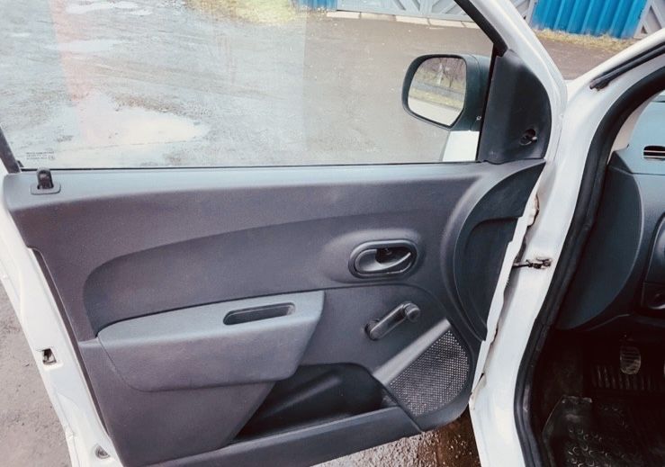 Продається вантажівка Dacia dokker