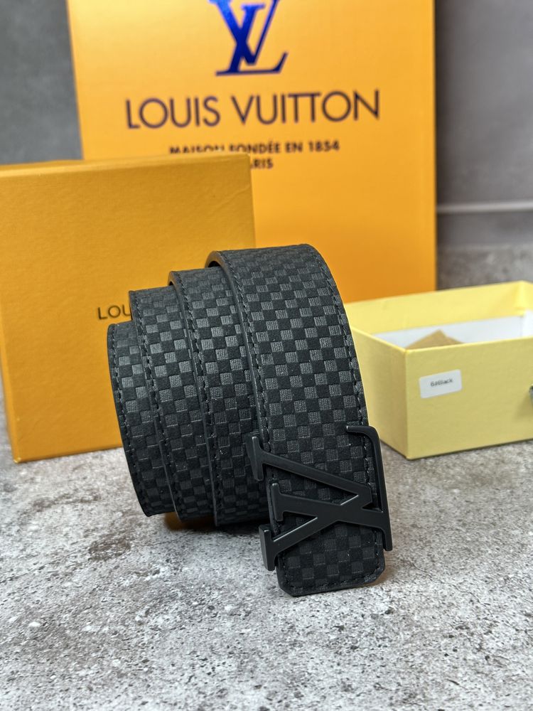 Чоловічі ремені Louis Vuitton мужские ремни LV ЛЮКС с коробками