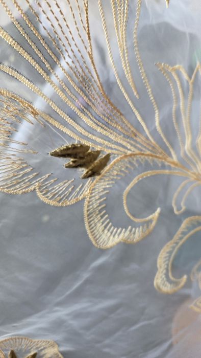 Продам гарну тюль в чудовому стані