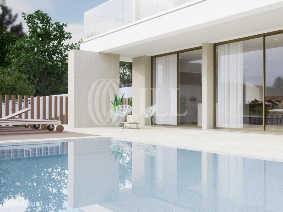 Moradia T3, com piscina e garagem, na Vargem, Calheta