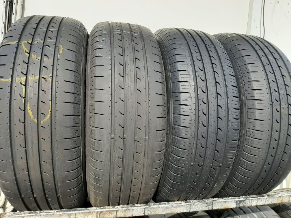 215/60 R17 98 H Goodyear