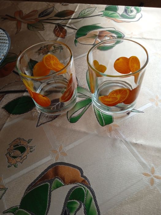 Посуд  різний,чашки