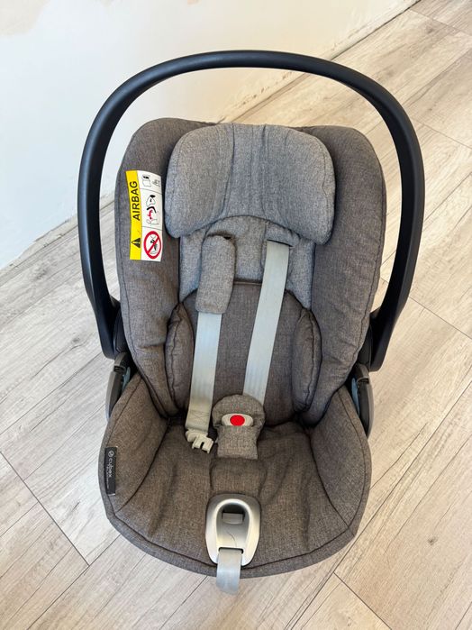 Автолюлька Cybex Cloud Q Plus з базою ізофікс і адаптерами до коляски