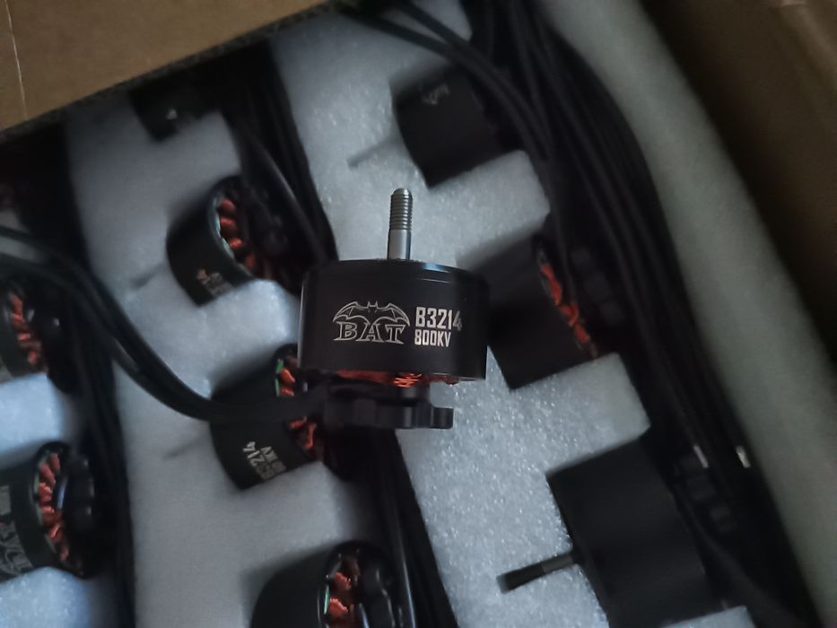 Мотор двигун 4шт Surpass Hobby Bat B3214 800kv (à la Diatone®)  на 10"