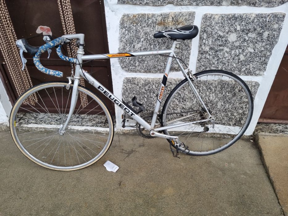 Bicicleta pegeout de corrida