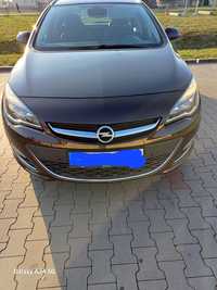 Opel astra j lift niski przebieg super stan