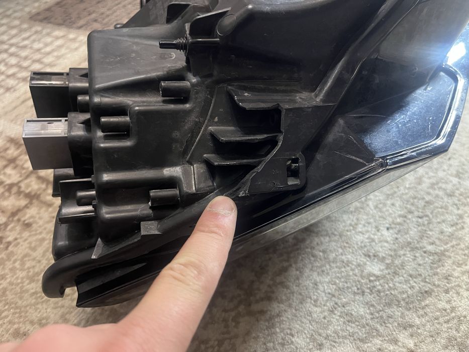 Фара передня ліва ful led peugeot 308