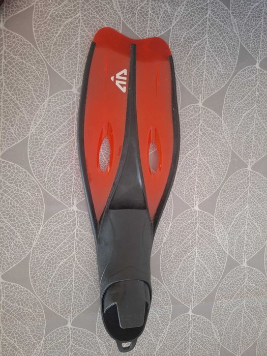 Conjunto snorkeling criança