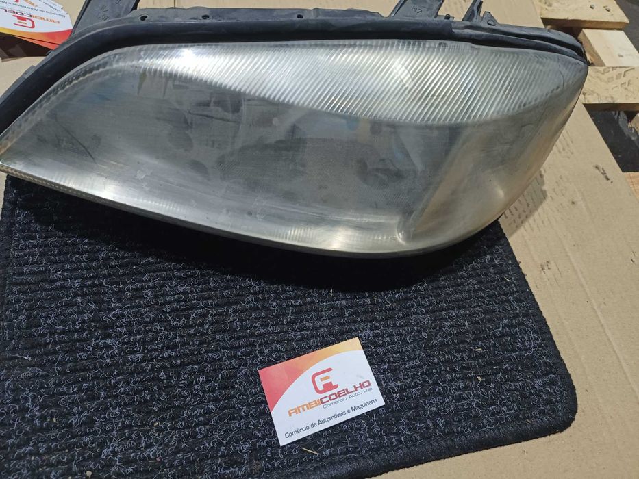 REF233 1 Farol lado esquerdo opel astra.