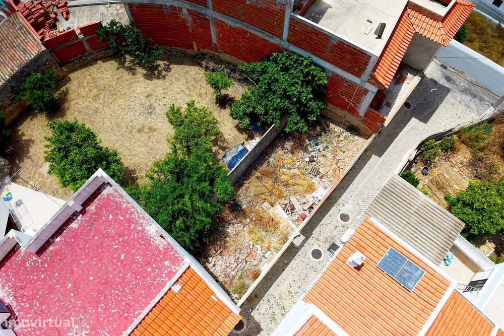 Lote de Terreno para Construção Urbana – União das Freguesias de Alcan