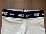 Nike_legginsy_spodenki trening_joga_fitness