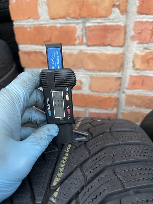 Резина Зима б/у Kumho 235/45R18