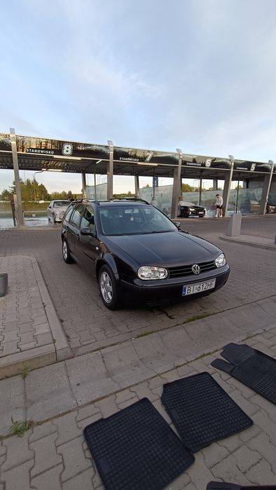 Volkswagen Golf IV kombi 1.6b+gaz 2004