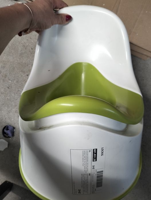 Nocnik lockig Ikea