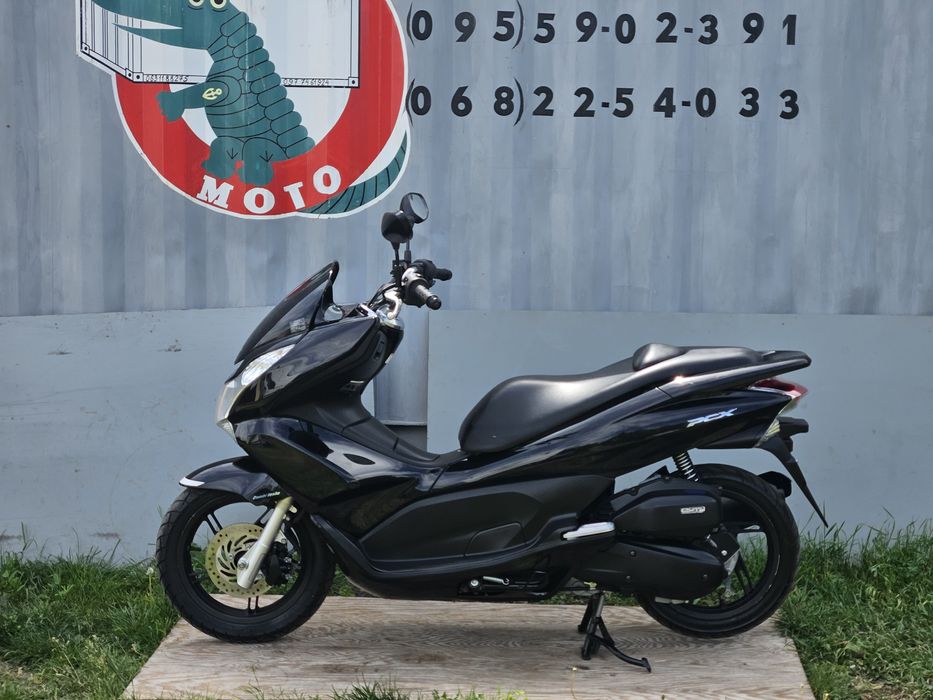 Максі-скутер в ІДЕАЛЬНОМУ стані Хонда pcx125 з контейнера з Японії