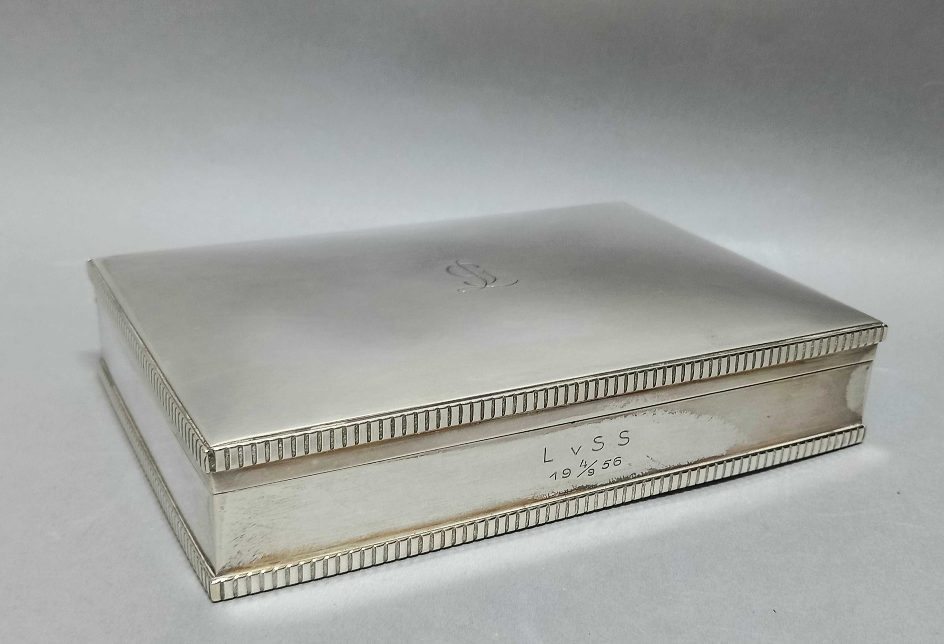 Humidor, srebrna szkatułka na cygara,  srebro 835