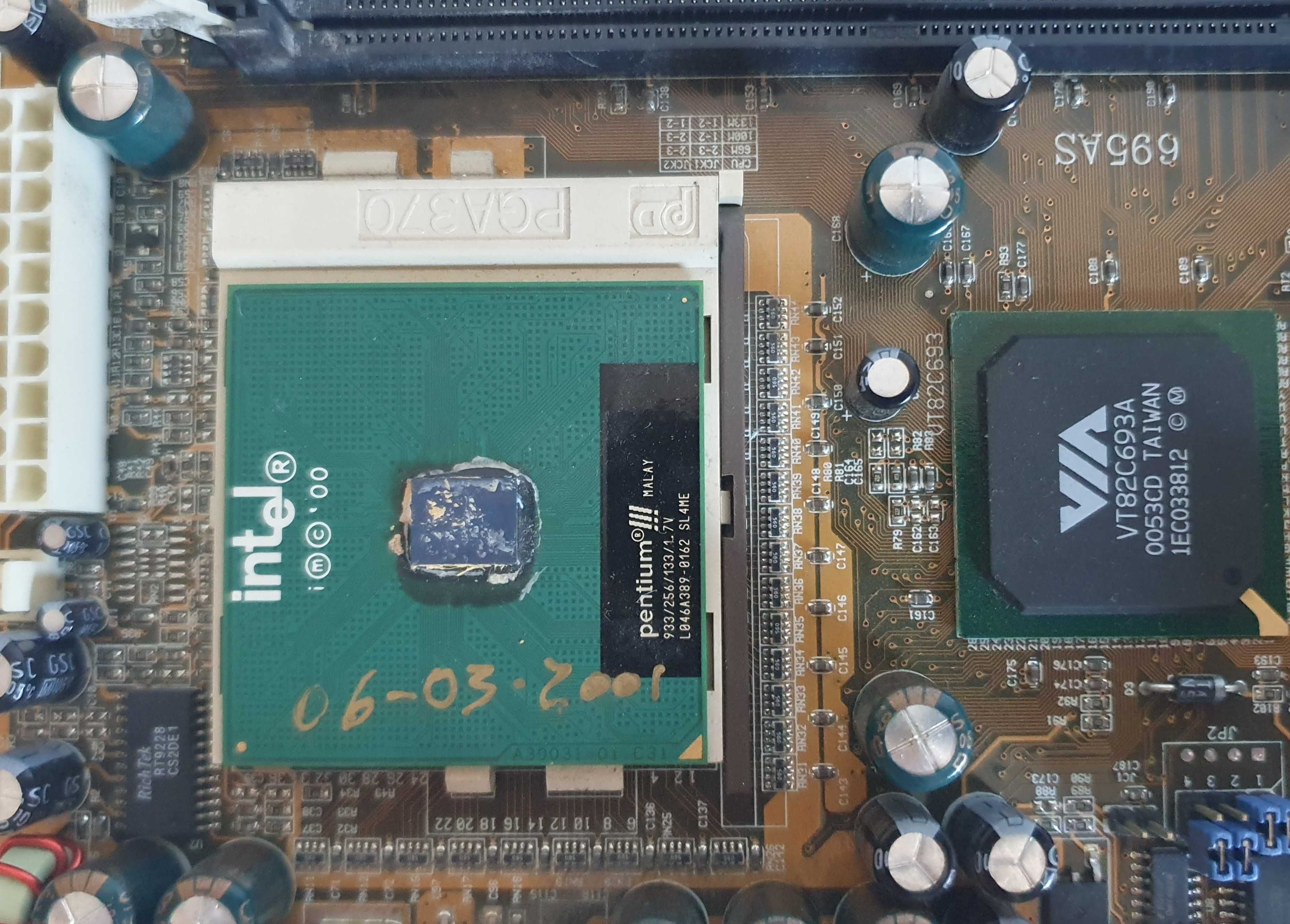 Motherboard ATX - Via 695 AS ppga - Socket pga370 - P3