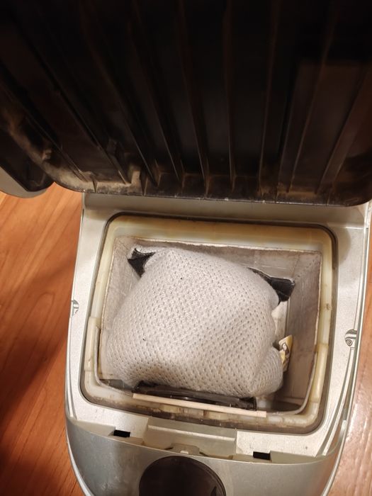 Продам пилосос. В працюючому стані