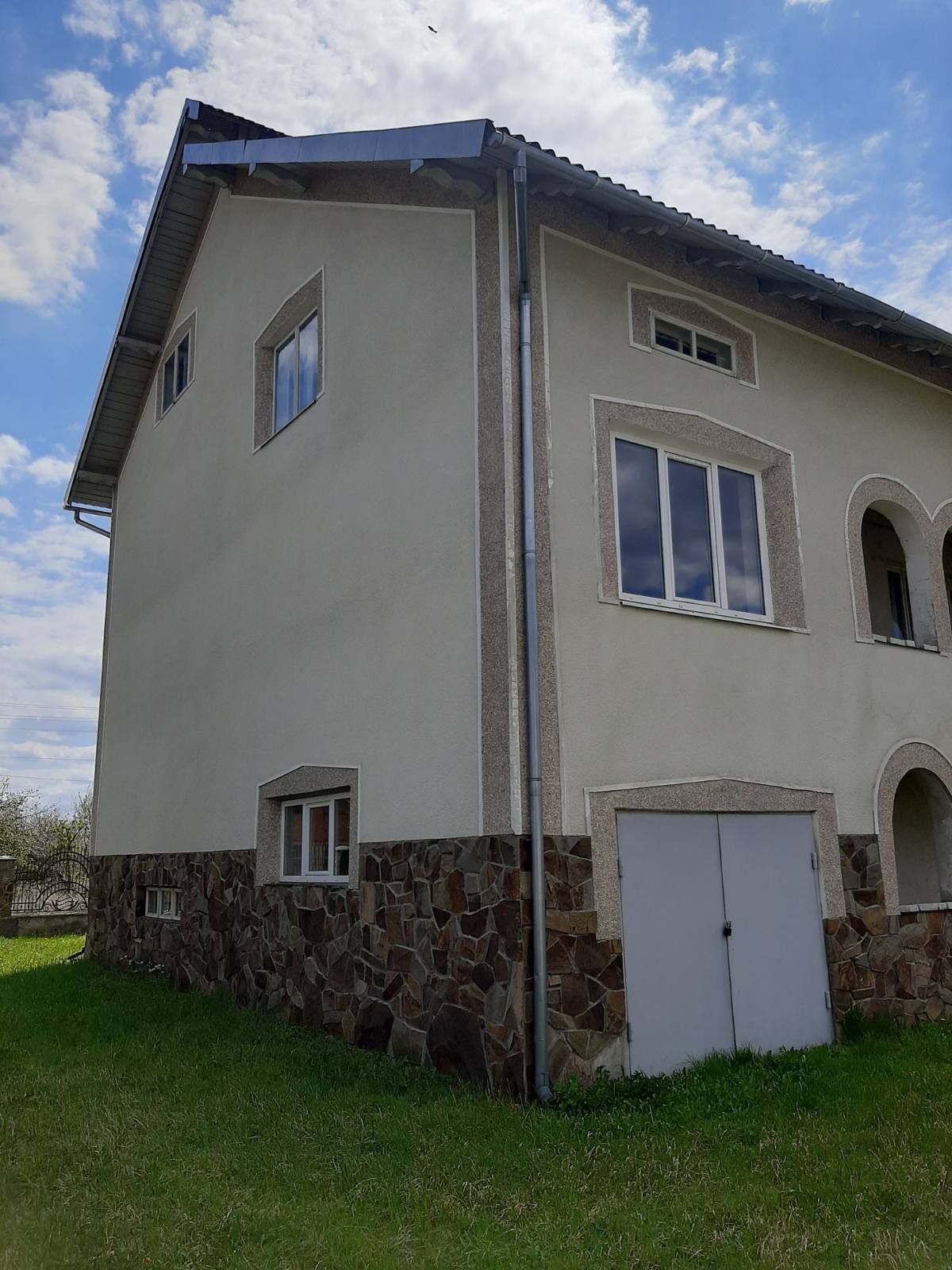 Продам житловий будинок в с. Дуброва Заплатирська