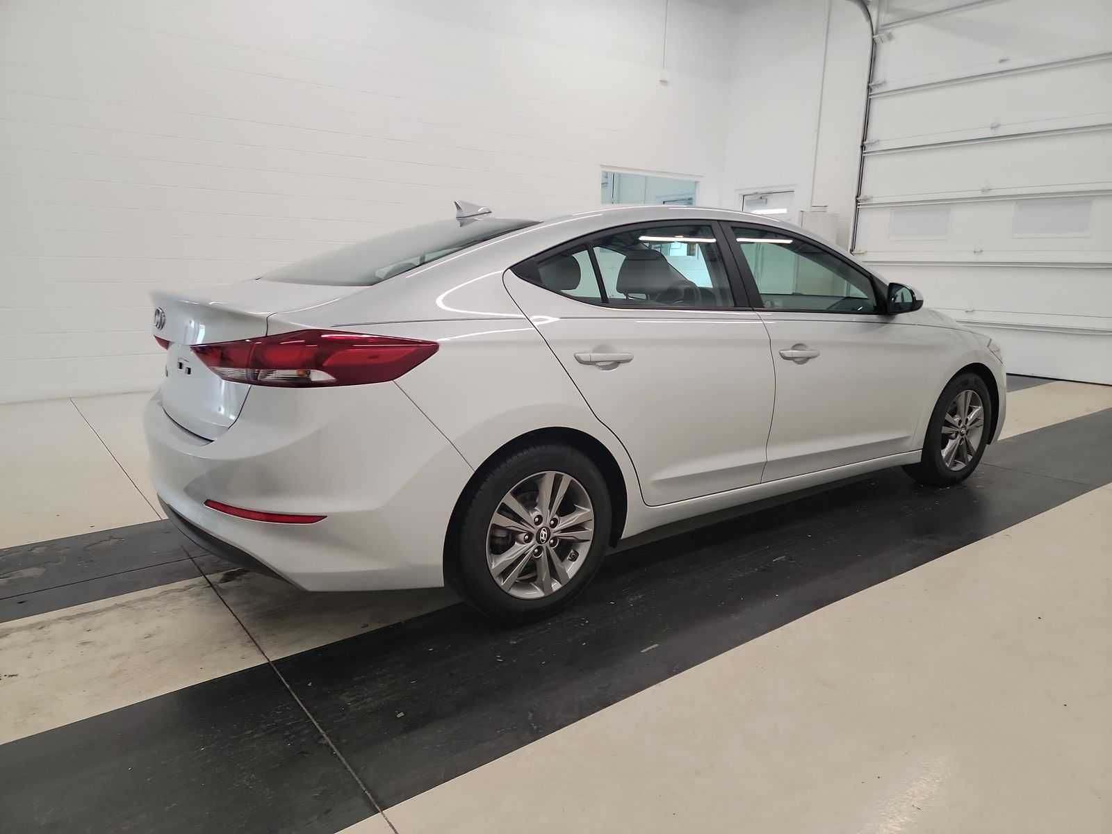 Hyundai Elantra SEL 2018