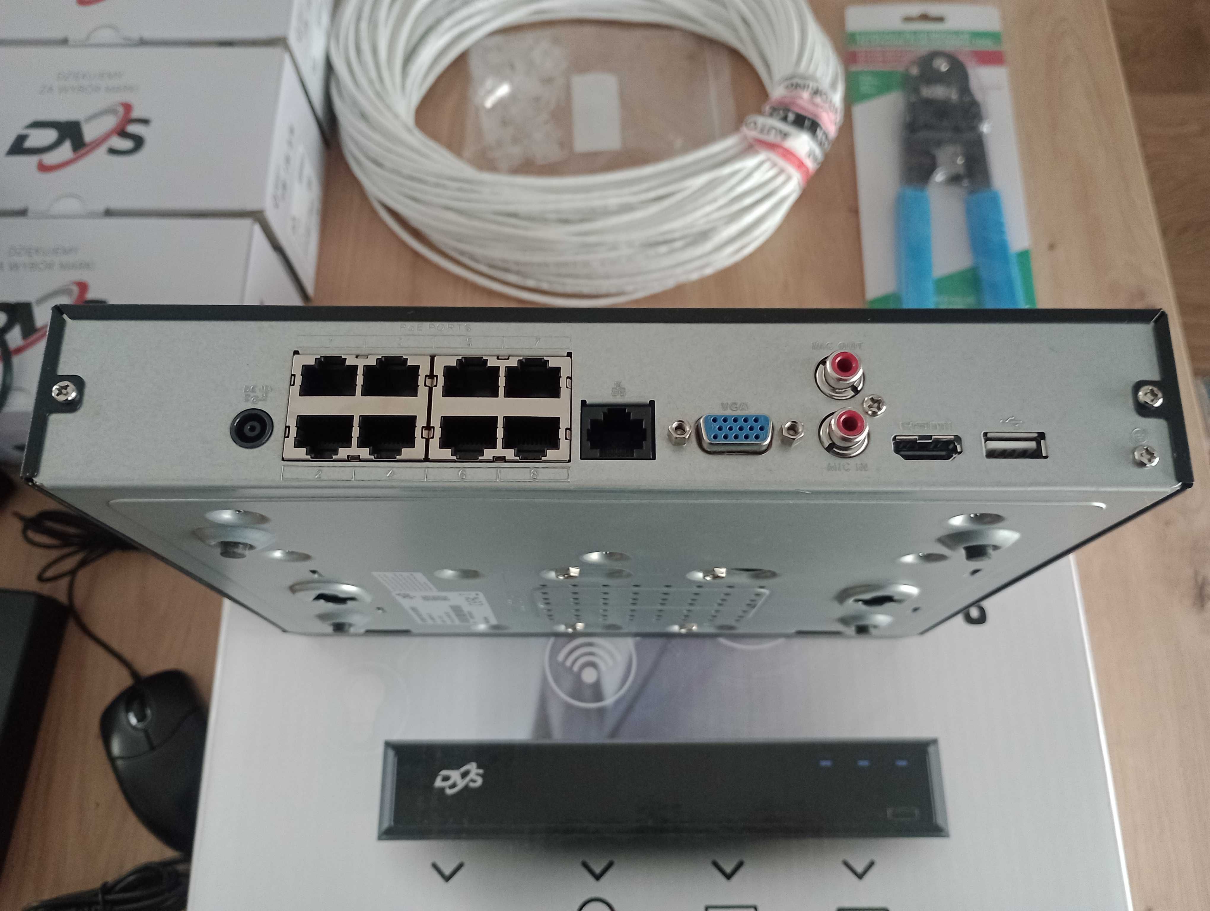 Monitoring Rejestrator DVS-NVR0801PoE-D8.  Nowy