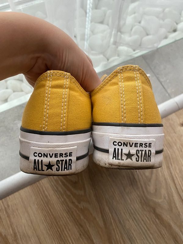 Converse na platformie rozmiar 38 musztardowe