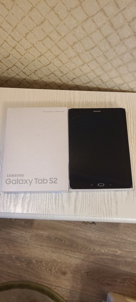 Планшет Samsung Galaxy Tab S2 9.7" дюймов  SM-T813 Wi-Fi Black SuperAm