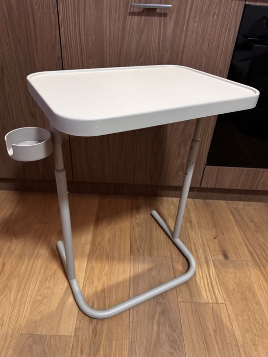 Stolik pod laptopa Ikea Bjorkasen jak nowy metalowy kaszmir