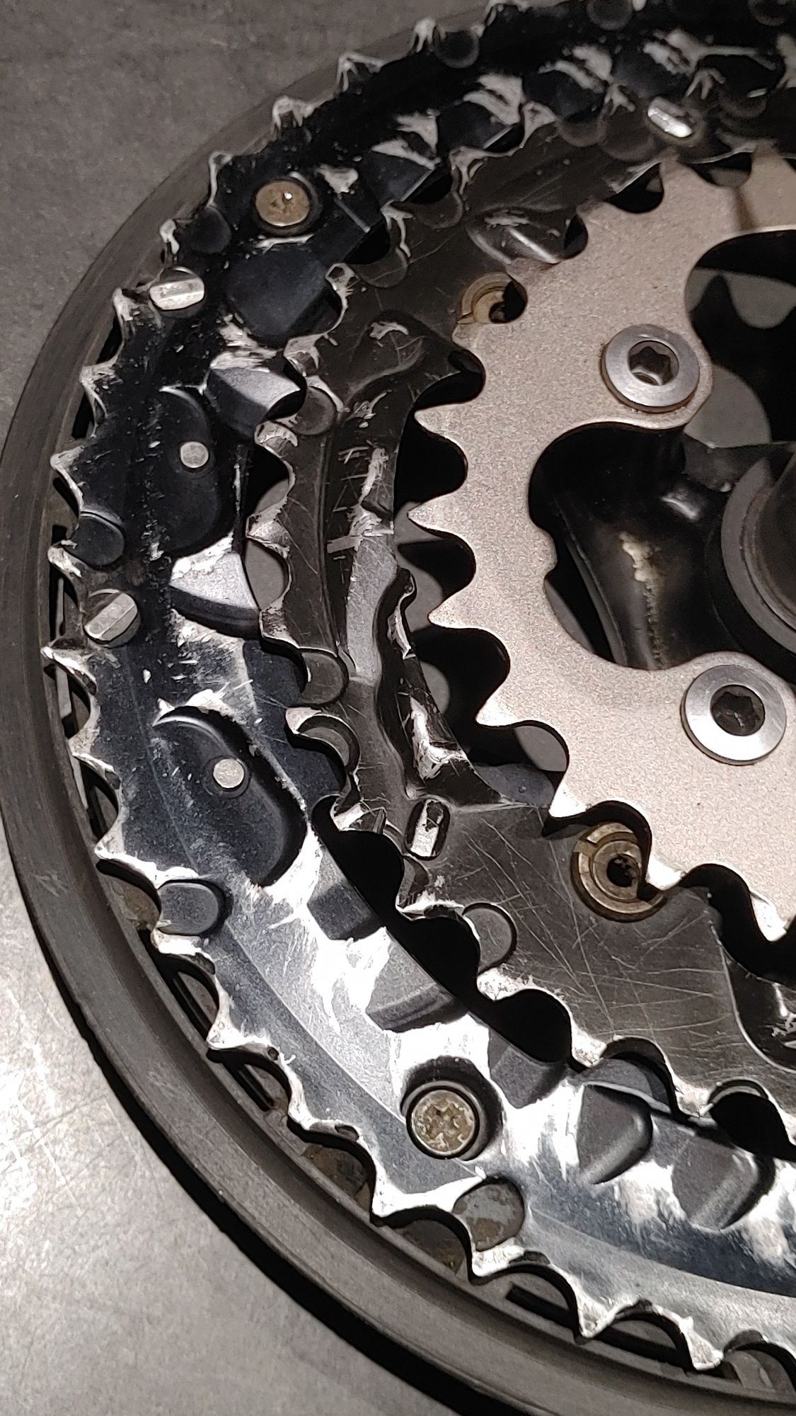 Korba Hollowtech II Shimano FC-T551 blaty 48t-36t-26t 170mm