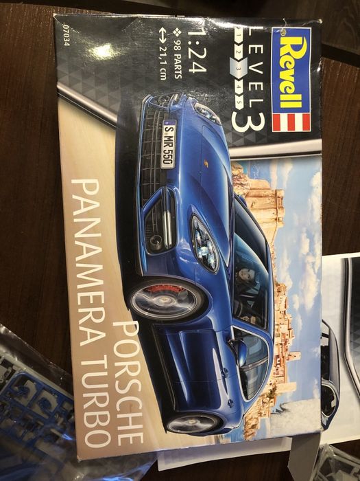 Model samochodu Porsche Panamera Turbo