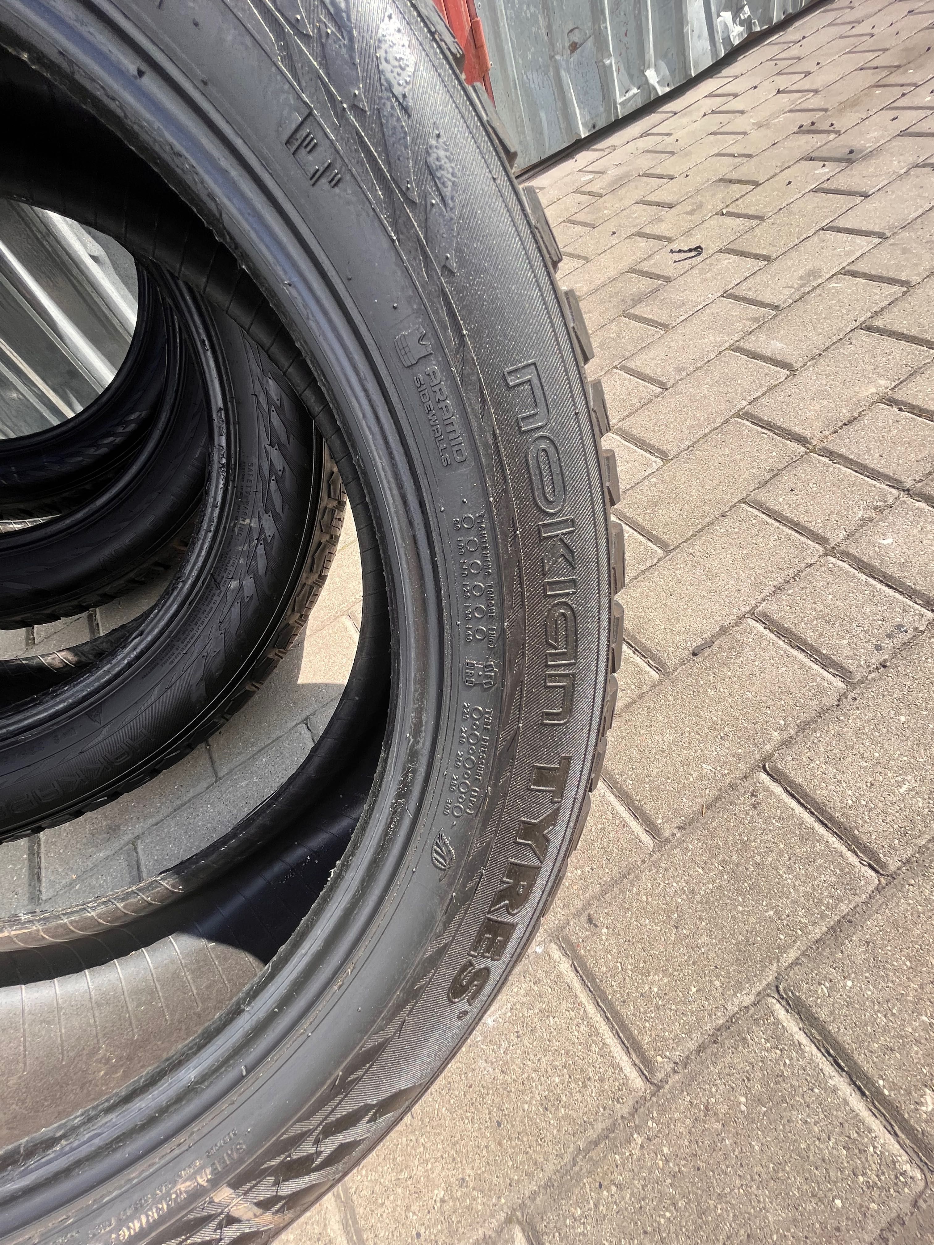 Opony nordyckie Nokian Hakkapeliitta 9 SUV 235/50 R18