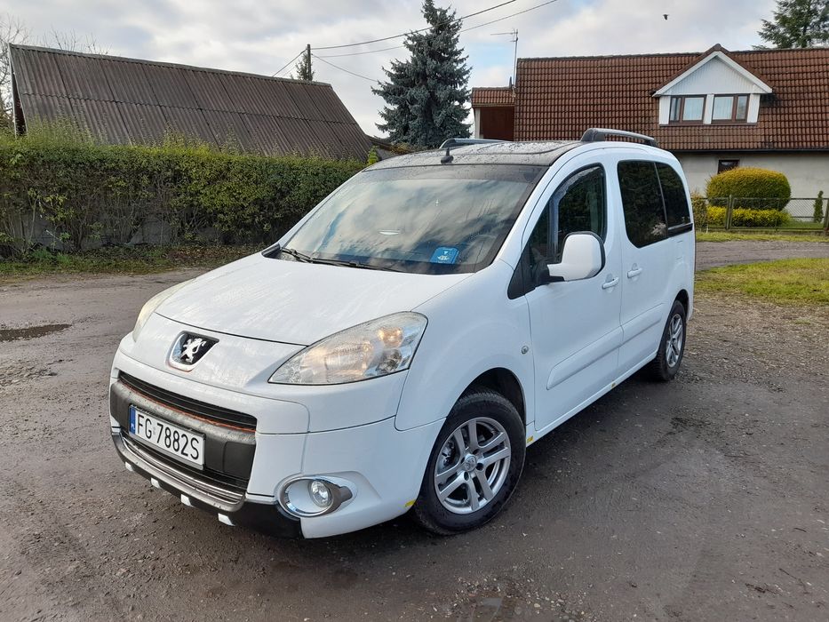 Peugeot partner Tepee   stan bardzo dobry bez wkładu