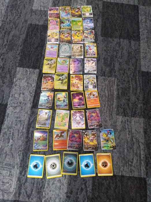 Продам картки Pokémon