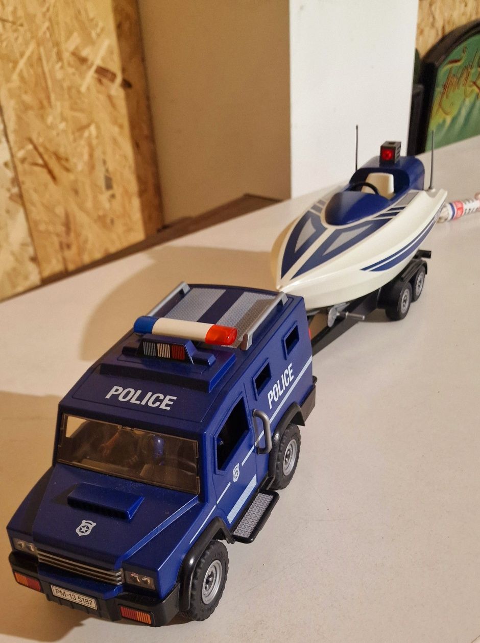 Carro da polícia playmobil