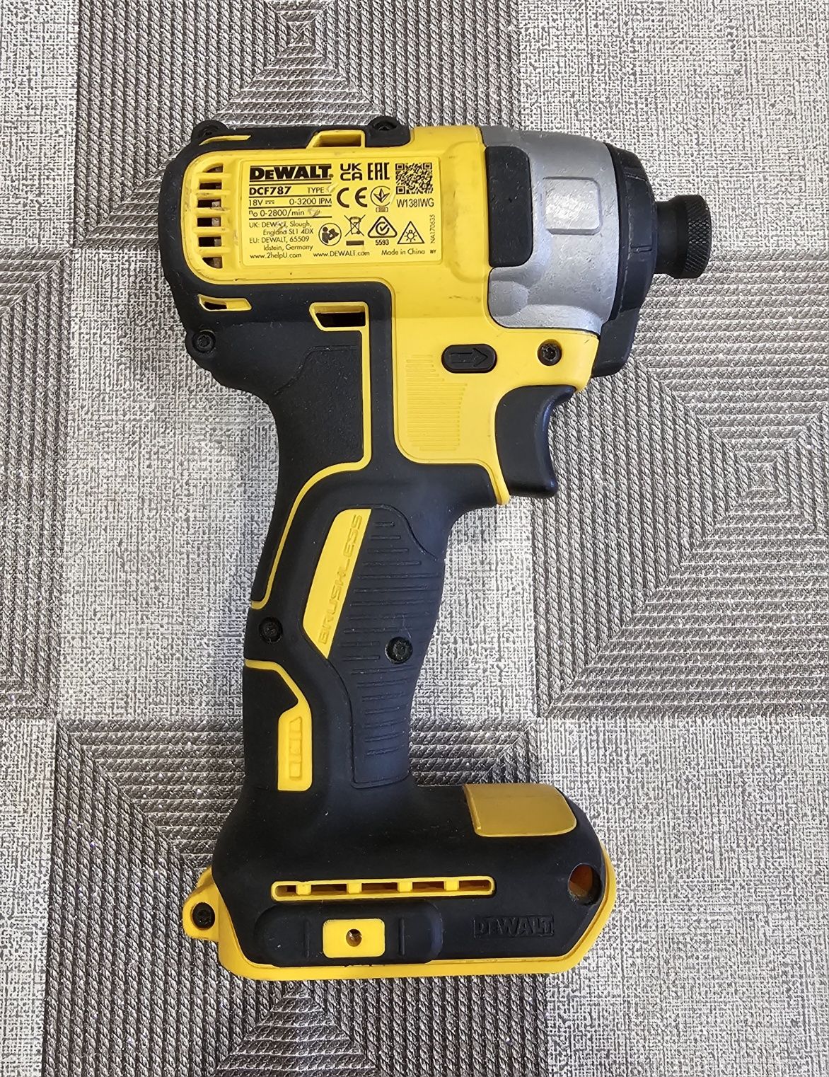 DEWALT DCF787- 18V LI-ION XR Bezszczotkowa Wkrętarka uda