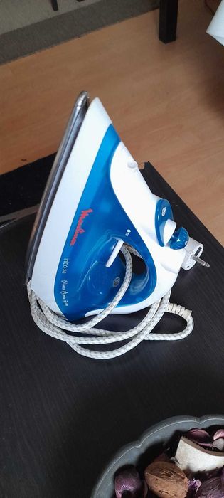 Ferro a vapor Moulinex
