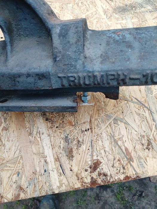 Imadło 12 kg szczęki 100mm